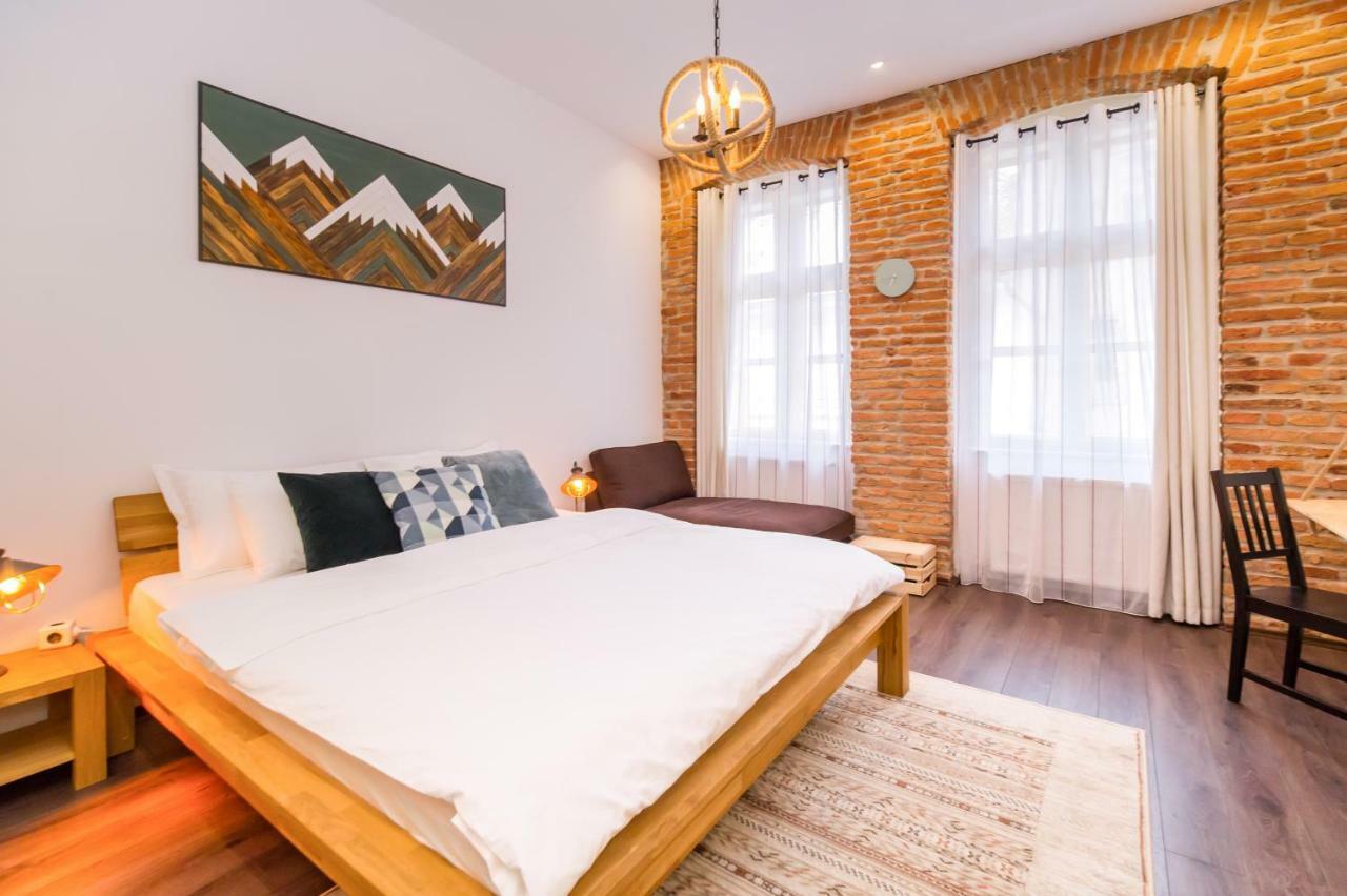 Deer Apartment Brașov Exterior foto